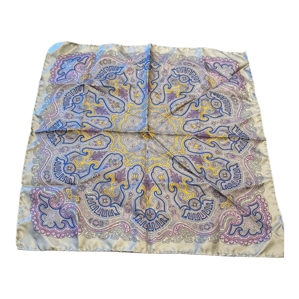 Vintage Hand Rolled 100% Silk Paisley Print Scarf. Lavender/Purple AR14